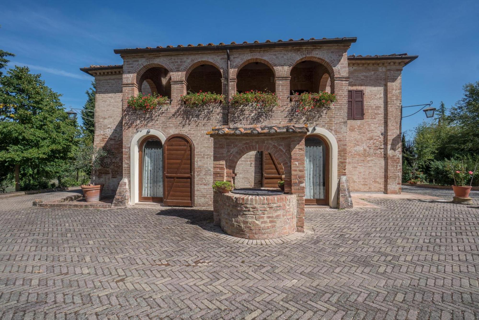 Il Canto Del Sole Monteroni d'Arbia Exterior photo